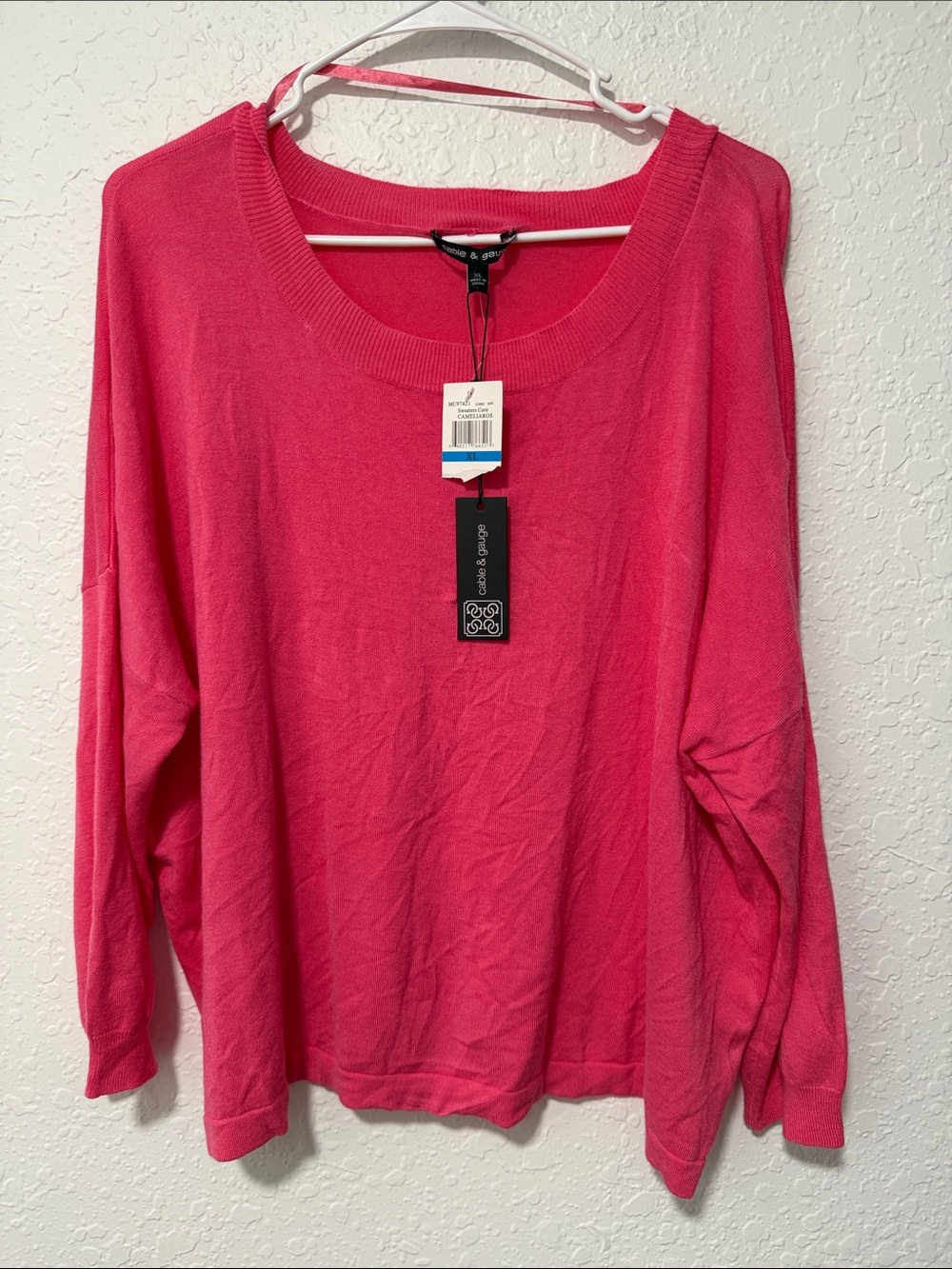 Cable & Gauge Hot Pink Women's Sweater
